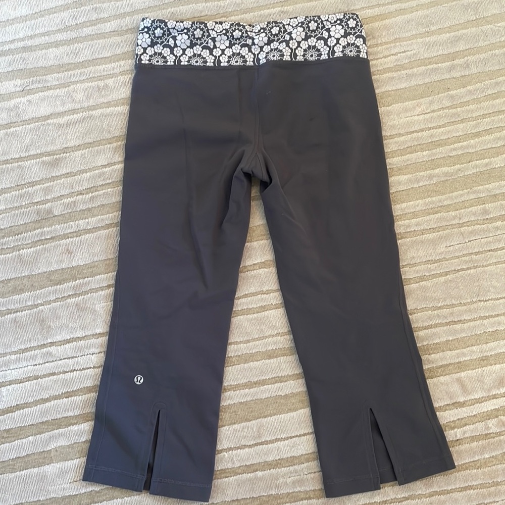 Lululemon Pants - Picture 1 of 2